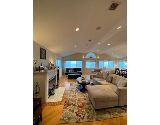 Building Photo - 376 Revere Beach Blvd