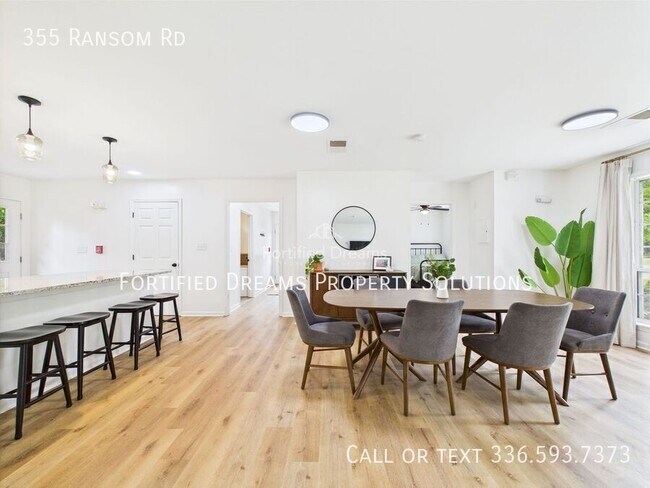 Foto del edificio - 355 Ransom Rd