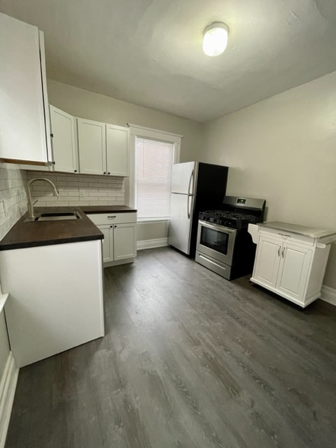 Building Photo - 370 Howell Ave