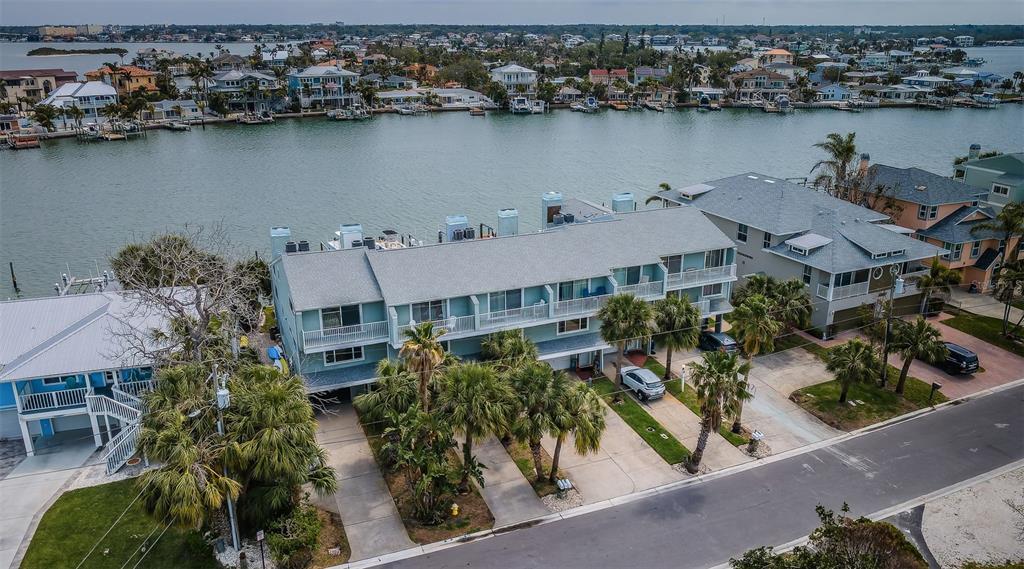 Primary Photo - 2515 Bay Blvd
