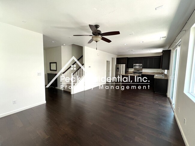 Building Photo - 3 br, 2.5 bath House - 298 Barnhill Dr