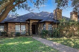 Building Photo - 5883 Westhaven Dr