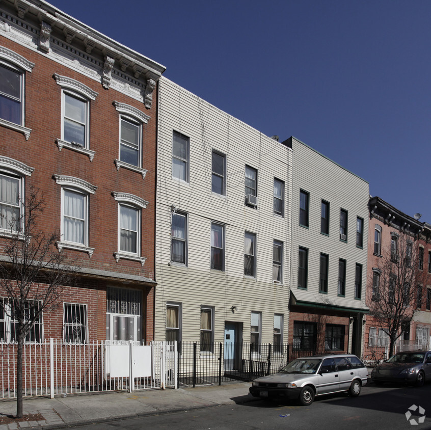 189 Meserole St, Brooklyn, NY 11206 - Apartments in Brooklyn, NY ...