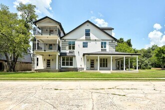 Building Photo - 222 S University Blvd