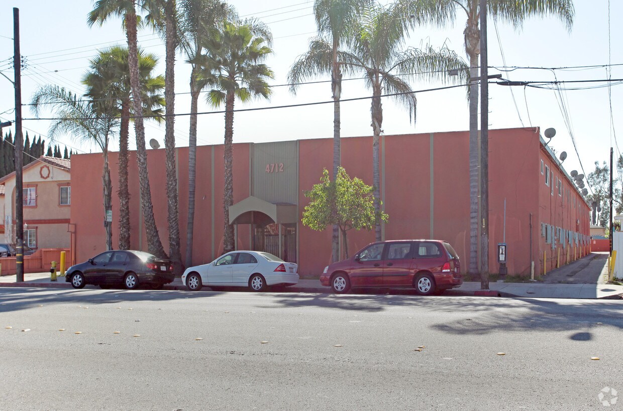 Foto del edificio - 4712 Florence Ave