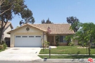 2952 La Vista Ave