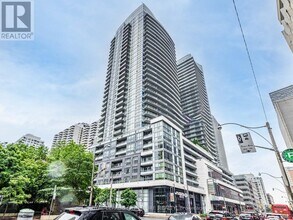 Building Photo - 98 Lillian St
