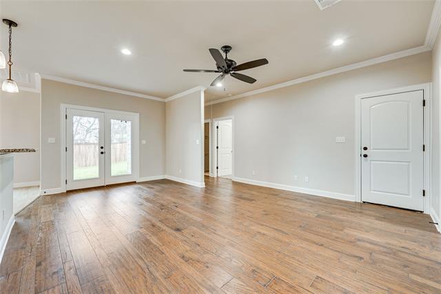 Building Photo - 306 Mclain Dr