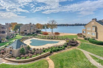 Building Photo - 642 Portside Dr