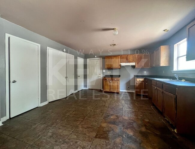 Building Photo - 3 bed, 2 bath home in Lafayette!