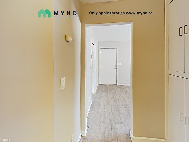Foto del edificio - 1 br, 1 bath  - 1081 N 5th St Apt 3 Apt 3