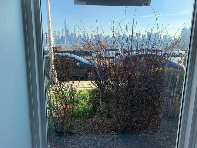 Foto del edificio - 941 JFK Blvd E