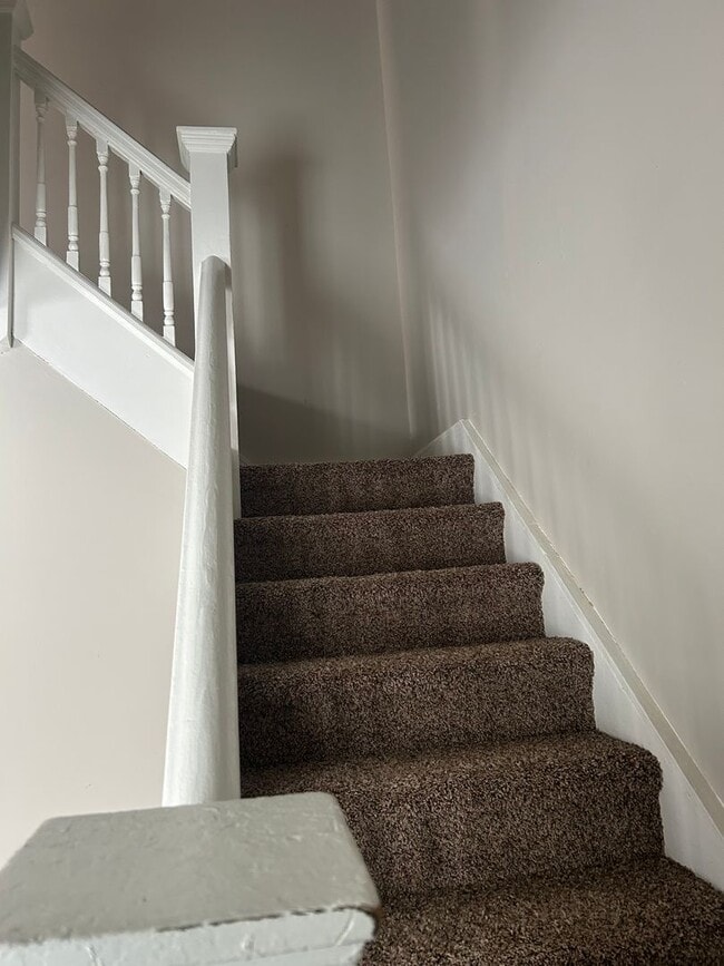 Building Photo - 2726 John St