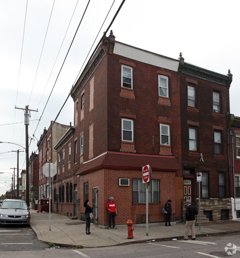Primary Photo - 1801 S 16th St