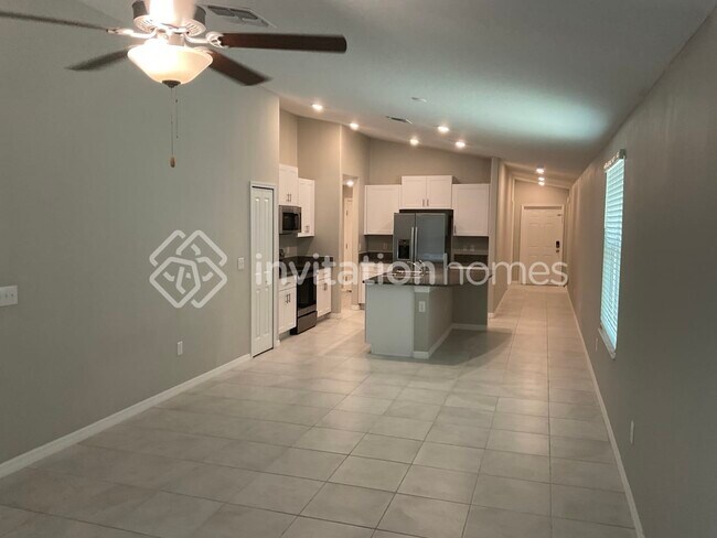 Building Photo - 2238 Jungle Dr
