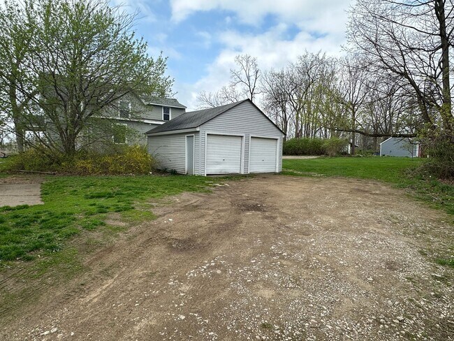 Building Photo - Single Family Home