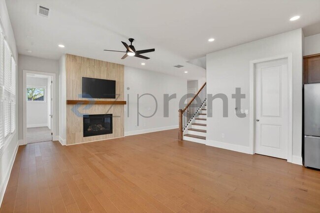 Foto del edificio - 6510 Wallace Farms Dr