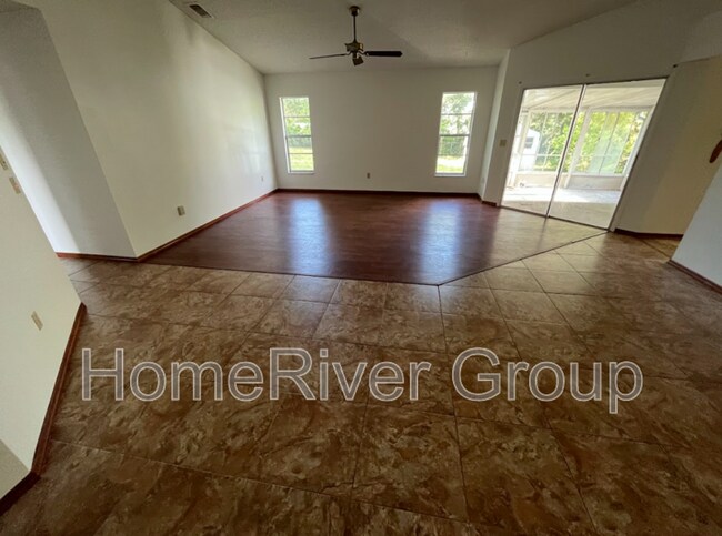 Foto del edificio - 3155 Boxelder St