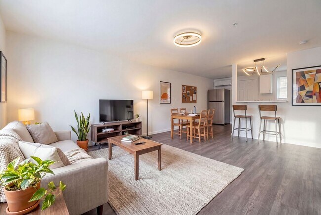 Foto del edificio - Newly Renovated 2 bedroom Condos!