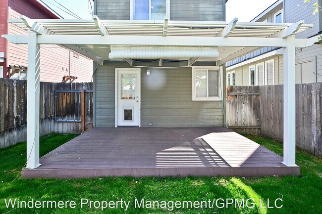 Building Photo - 2 br, 1.5 bath House - 1719 S. Robert St.