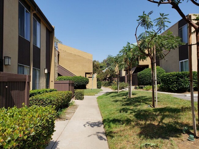 Foto del edificio - Sunburst 1BD/1BA Condo in Serra Mesa