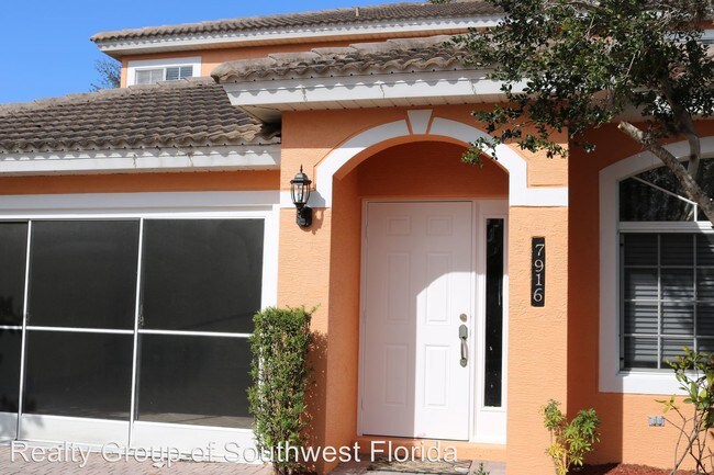 Building Photo - 4 br, 2.5 bath House - 7916 Summer Lake Court
