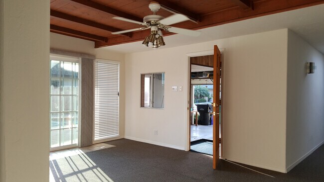 Building Photo - 3231 Cadden Ct