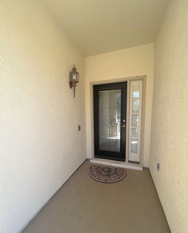 Foto del edificio - 518 Deer Meadow Circle-Unfurnished Sun Cit...