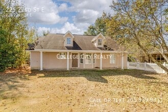 Building Photo - 225 22nd E St