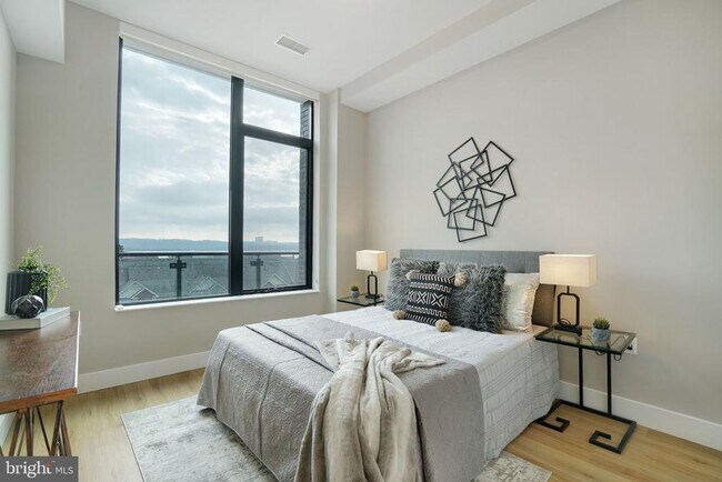 Foto del edificio - 801 N Fairfax St