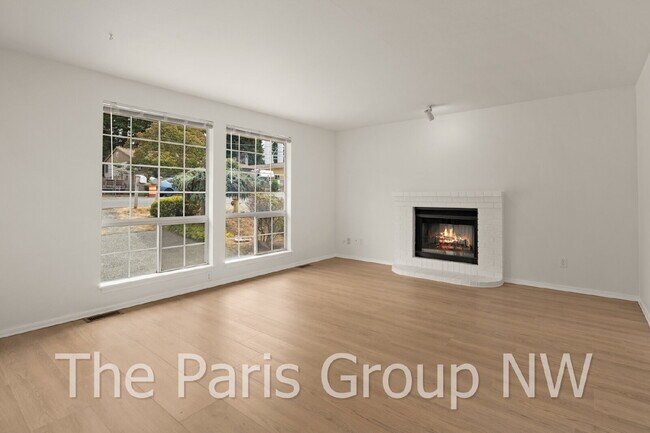 Foto del edificio - Renton Highlands 3br/2ba * Stunning Refresh & Upgrades * Walkable