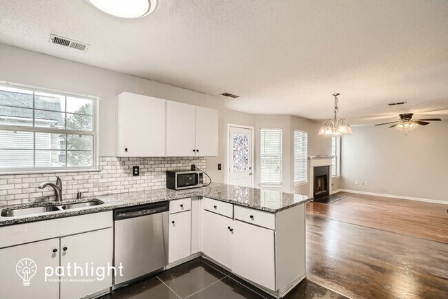 Building Photo - 769 Mountain Ridge Way