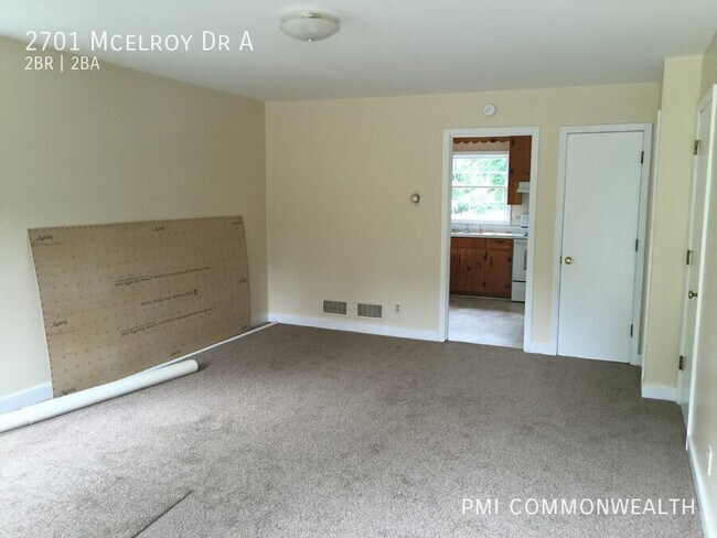 Foto del edificio - 2701 McElroy Dr