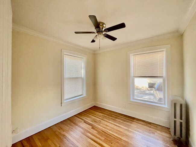 Foto del edificio - 2536 W Thorndale Ave