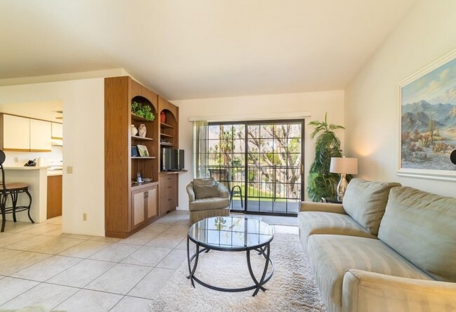 Foto del edificio - 505 S Farrell Dr