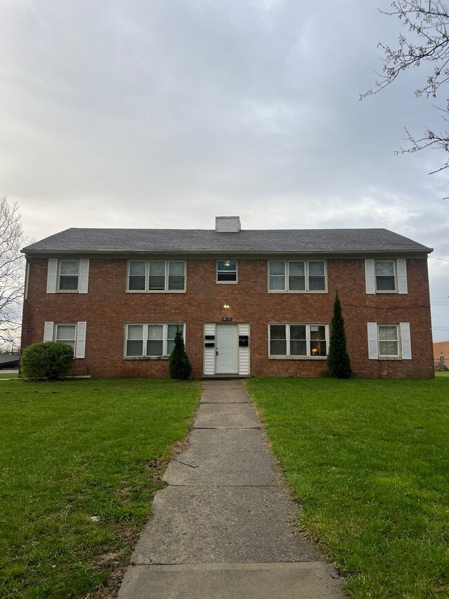 Building Photo - 6059 Dickson Rd