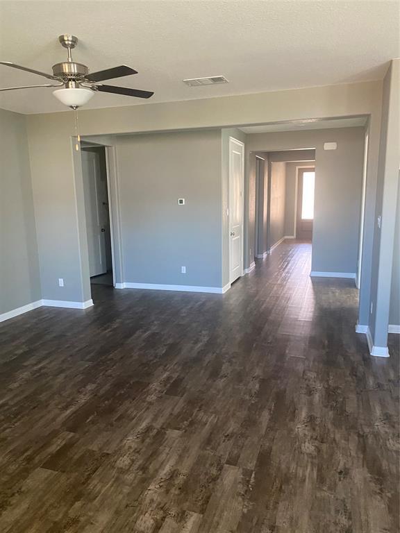 Building Photo - 616 Sixpence Ln