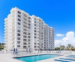 Building Photo - 4505 S Ocean Blvd