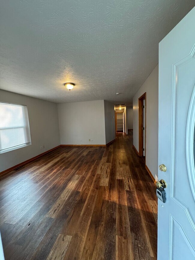 Foto del edificio - Perry Twp - 3 bedroom home