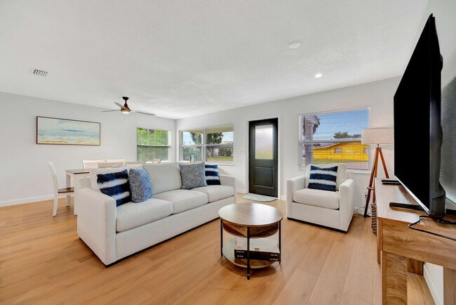 Building Photo - 3396 Minnow Creek Dr Building Photo - 3396 Minnow Creek Dr