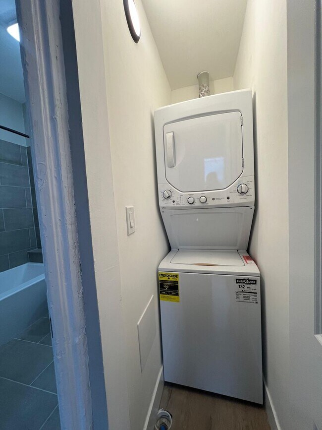 Foto del edificio - 2249 W Cermak Rd