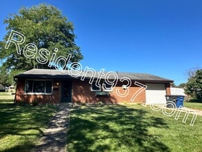 Building Photo - 2533 Bauer Ave
