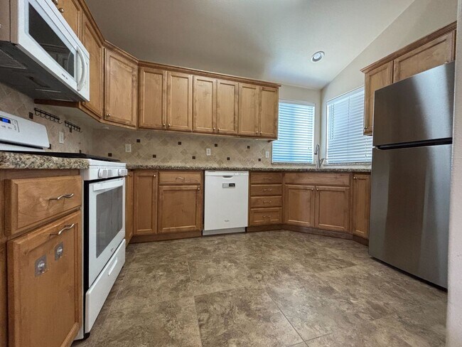 Foto del edificio - Beautiful 3-Bedroom Home in Sought-After C...