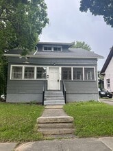 Building Photo - 71 Carthage St