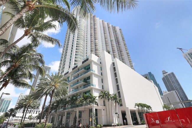 Building Photo - 350 S Miami Ave