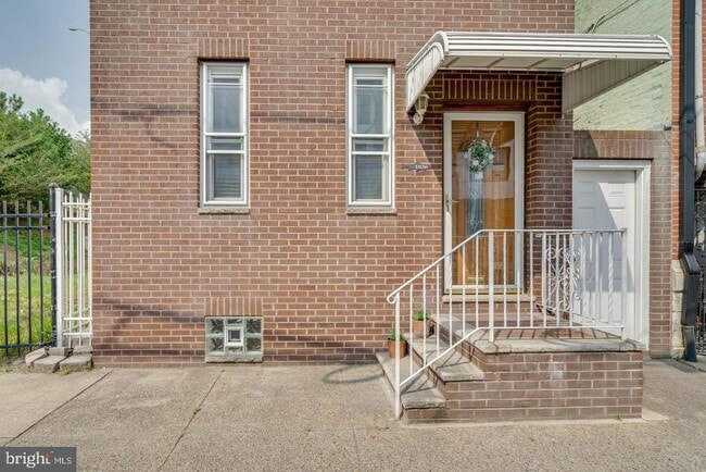 Building Photo - 1030 Marlborough St