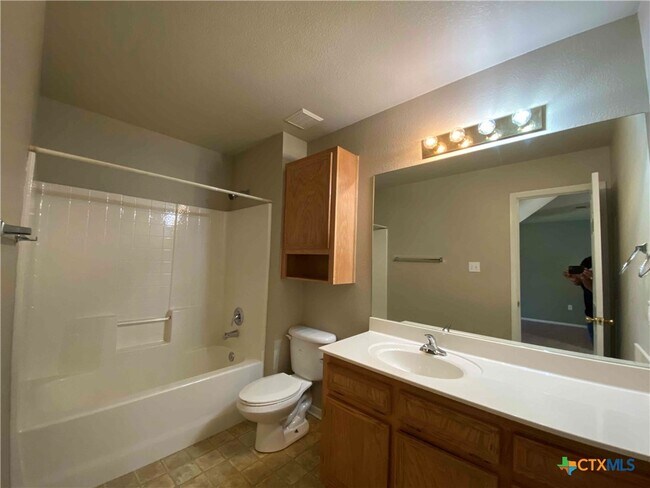 Foto del edificio - 3103 Yaupon Rd