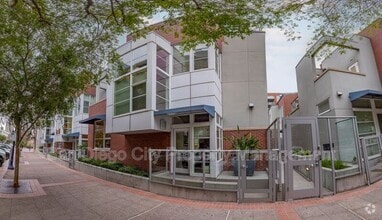 Building Photo - 840 Island Ave