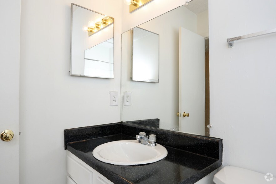 Bathroom Sinks Jackson Ms the park at moss creek rentals - jackson, ms | apartments Bathroom Sinks Jackson Ms the park at moss creek rentals - jackson, ms | apartments