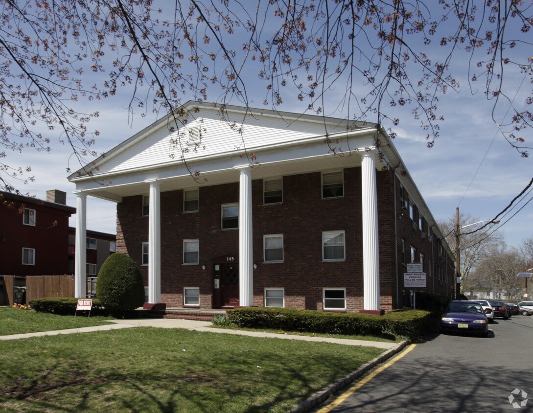 Foto principal - 145 Stiles St